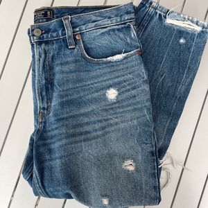 Abercrombie & Fitch Mom Jean
